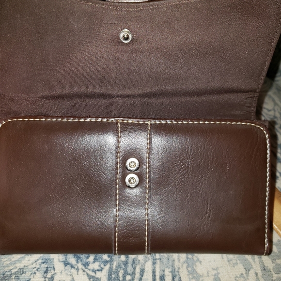 ❤️SOLD!❤️Wallet Liz & Co brown - Picture 4 of 6